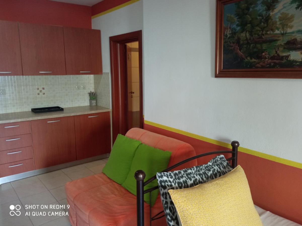 S.D Apartment 2 Lavrion Exterior photo